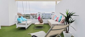 Stunning Sotogrande Marina Penthouse With Private Rooftop Pool.