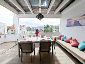 Dining - Stunning Sotogrande Marina Penthouse With Private Rooftop Pool. (Stogrande)