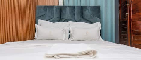 Luxury Apartment, City View | 2 bedrooms, Egyptian cotton sheets, premium bedding, laptop workspace
