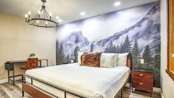 1 bedroom, desk, free WiFi, bed sheets
