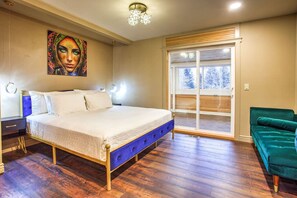 Escritorio, wifi y ropa de cama 