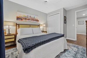 1 dormitorio, escritorio, wifi gratis y ropa de cama