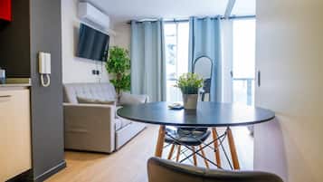 Perushuoneisto | Ruokailu