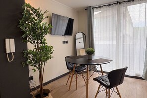 Eenvoudig appartement | Dineren