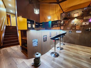 Bar (en la propiedad)