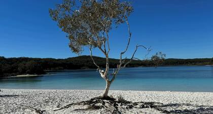 702 Retro Villa, Kingfisher Bay, K'gari, Fraser Island