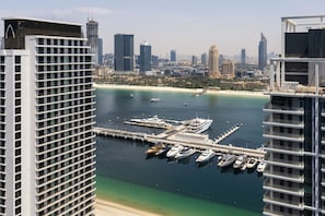 Apartment | 3 bedrooms - Waterfront Living w Unparalleled Sea Palm Vws (Dubai)