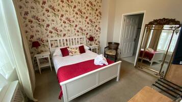 Kahden hengen huone | Silitysrauta/-lauta, ilmainen Wi-Fi, vuodevaatteet