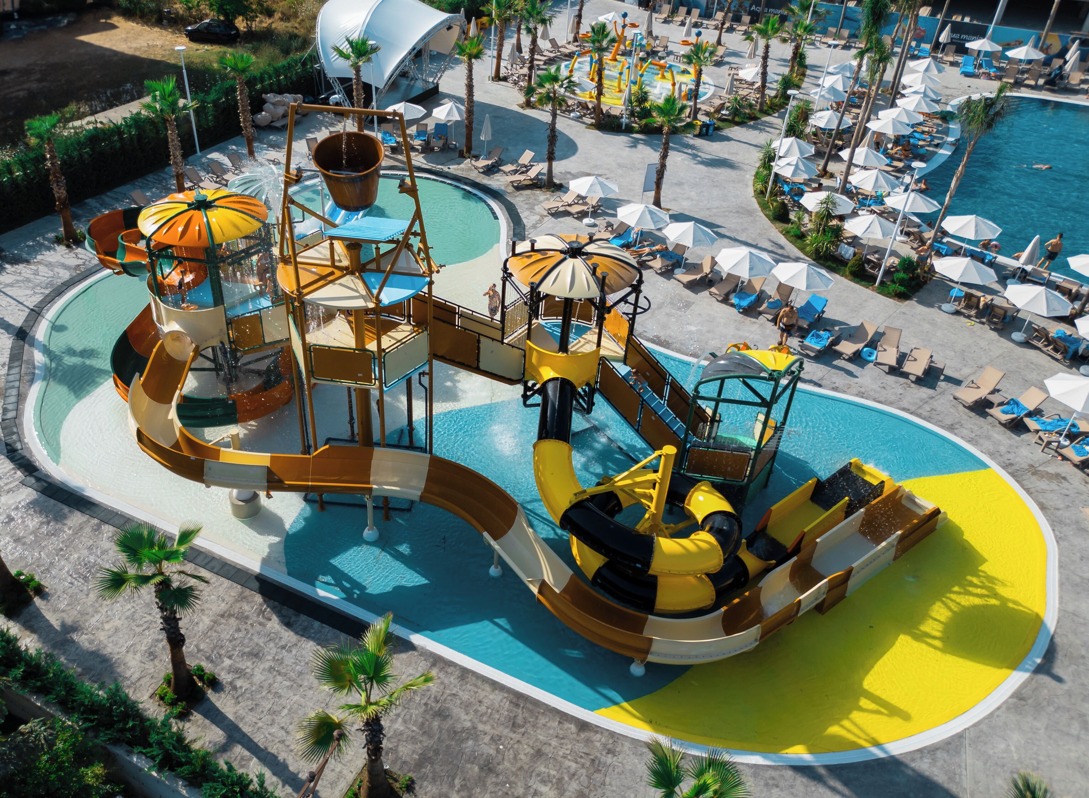 Seasonal outdoor pool