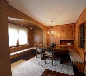 Uklassifisert bilde, 5 av 15, knapp