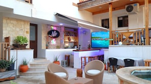 Bar (en el alojamiento)