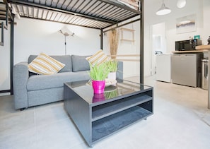 Living area - Charming Studio Steps Away from Montmartre (Paris)