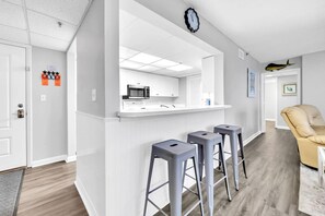 Apartment, Mehrere Betten (Long Beach Resort 2-1304) | Innenbereich