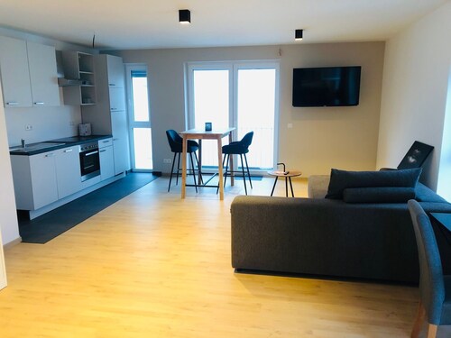 50qm Suite in Heilbronn mit eigener Tiefgarage. Wohnen auf Zeit in Heilbronn a.N