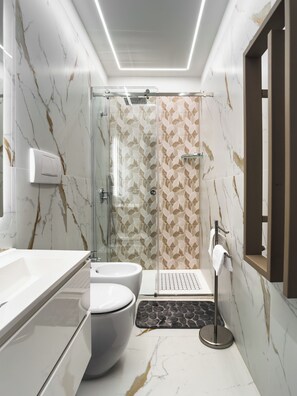 Deluxe Double Room, Balcony | Bathroom - I Ludovici Luxury B&B (Casoria)