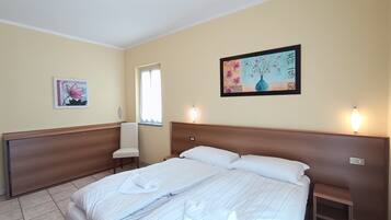 Ropa de cama de alta calidad, cubrecamas y colchones con pillow-top