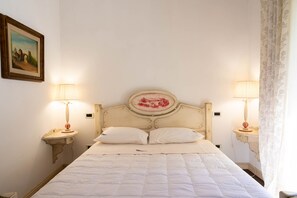 2 dormitorios, tabla de planchar con plancha, wifi gratis y ropa de cama