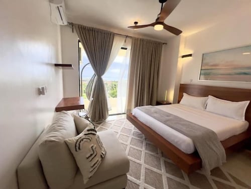 Stylish 1-BR Seaview Nyali