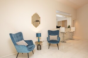 Apartemen | 2 kamar tidur, meja kerja, dan kedap suara