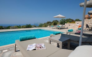 3 bedrooms, desk - Villa Pansara Exclusive Luxury (Rethymno)