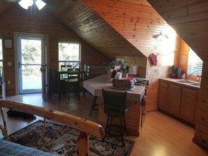 Dining - Adorable 1-bedroom apartment in Heber Springs (Heber Springs)