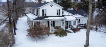 Book Village Inn Hemingway Room