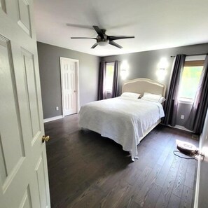 6 間睡房、熨斗/熨衫板、Wi-Fi、床單