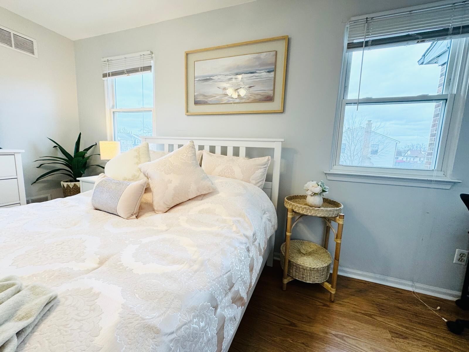 2 chambres, fer et planche à repasser, lit parapluie, Wi-Fi gratuit