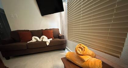 Charming 1-bedroom apartment in amazing Oranjestad with WiFi, AC