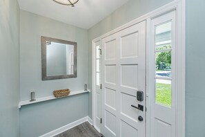 Interior - 10 Mins to Sullivan's Island w/Fenced Backyard, Cozy Mt. P Ranch (Mount Pleasant)