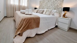 Apartment, 1 Bedroom, Balcony, Pool View - Modern and Cozy Apartment Just Steps From Los Locos Beach (Torrevieja)