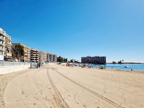 LĂ€genhet - 1 sovrum - balkong - utsikt mot poolen | Strand