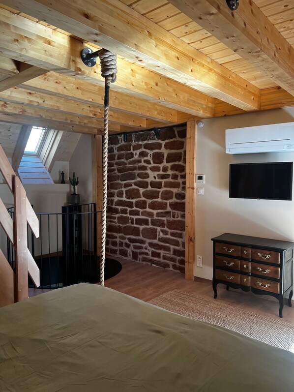 2 室のベッドルーム、WiFi、ベッドシーツ