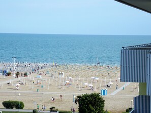 Lejlighed - 2 soveværelser - balkon - havudsigt | Strand