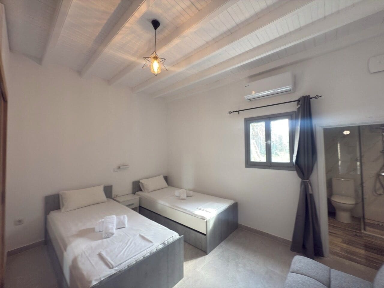 Estúdio standard, terraço, vista para o jardim | Roupas de cama premium