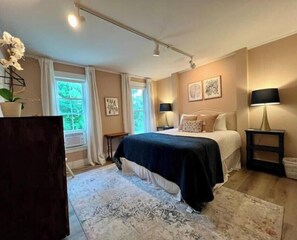 1 bedroom, in-room safe, iron/ironing board, WiFi