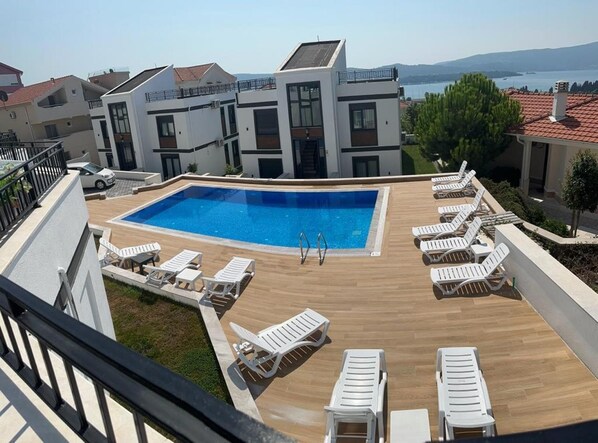 Apartment | Pool