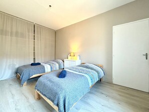 Spa - Le Saint Antoine, Downtown, 2 bedrooms, A/C (Nîmes)