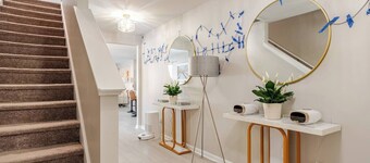 Madisyn’s Manor - Luxe Comfort + Style
Pet Friendly & Amazing Pools