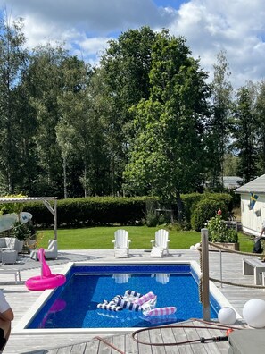 Pool - Exclusive lakeside accommodation with pool, jacuzzi & large living areas (Jönköpings län)