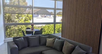 Green Point Getaway: for Work, Play & Family Fun in the Trendiest Cape Town Area