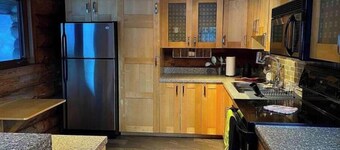 Stunning Custom Made Log Home- on 30 acres