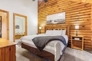 3 Schlafzimmer, Schreibtisch, Bügeleisen/Bügelbrett, Reisekinderbett