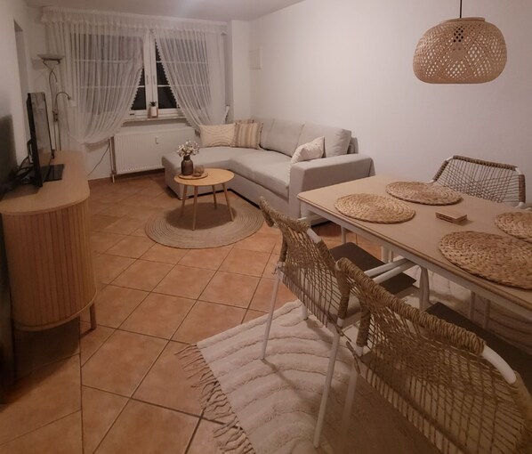 TV - Luette Ostfreesenstuuv (Holtgast)