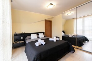 1 chambre, coffres-forts dans les chambres, bureau