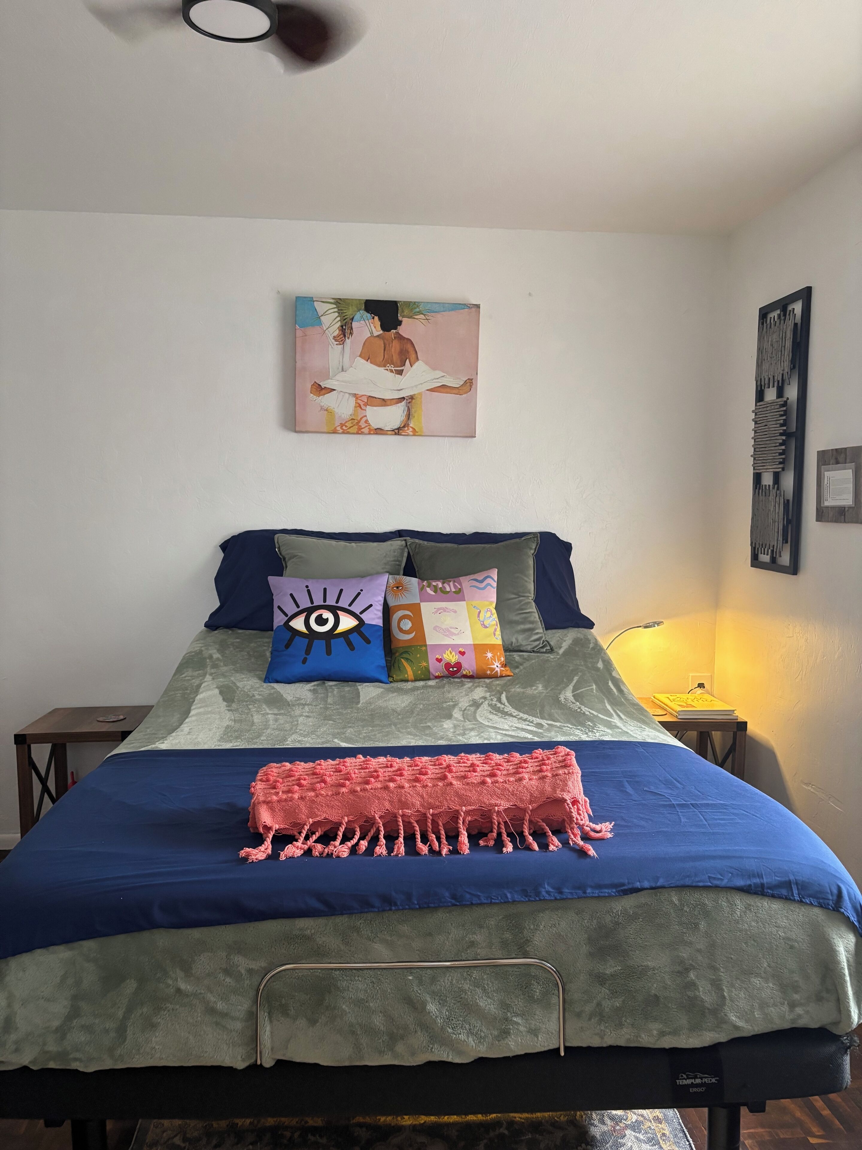 1 habitación, tabla de planchar con plancha, wifi y ropa de cama 