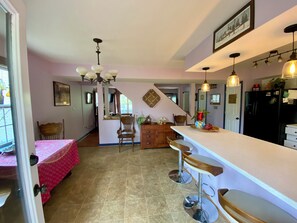 3 slaapkamers, een bureau, een strijkplank/strijkijzer, gratis wifi