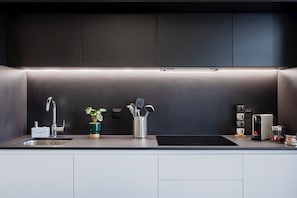 Executive Studio, 1 Bedroom, Non Smoking, Balcony | Private kitchenette | Toaster - Antas Green Executive (Porto)