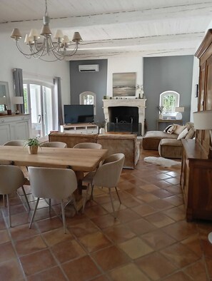 Dining - Villa French Riviera / Côte d'Azur (Roquefort-les-Pins)