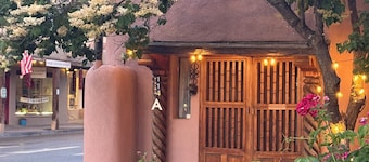 Historic Adobe Studio âą Kiva Fireplace âą Walk to Taos Plaza âą Pet-Friendly